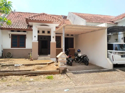 Jual Rumah 3 Kamar di Taman Bunga Bsb city Semarang