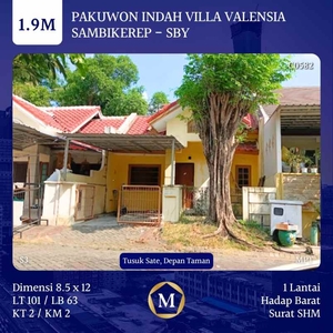 Rumah 1 Lantai Pakuwon Indah Villa Valensia Surabaya 19m Depan Taman