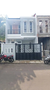 Rumah Baru Free All Biaya Dekat Pintu Tol Desari di Pancoran Mas Depok