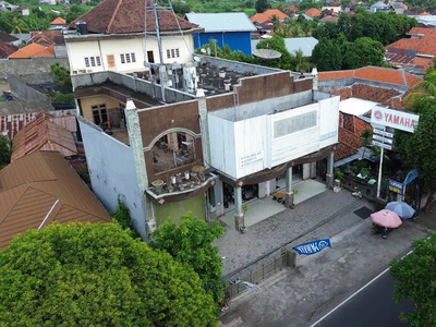 Rumah dan Ruko Eks Dealer di Dekat RS Puri Bunda Singaraja