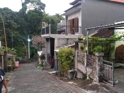 Rumah di Canggu Bali jalan Kayu Tulang Utara