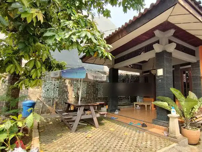 Rumah dijual di Pondok Bambu, Strategis, Dekat ke mana-mana