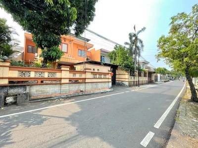 Rumah Dijual Kalibata. Jalan Besar, Taman Luas, Ad Pool. NEGO