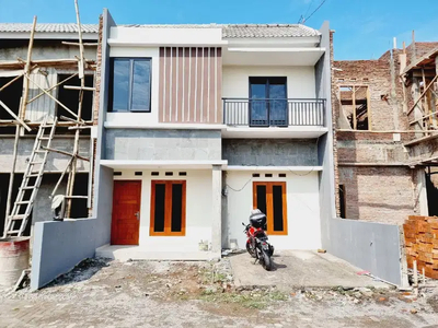 rumah minimalis 2 Lantai Gedongan Colomadu