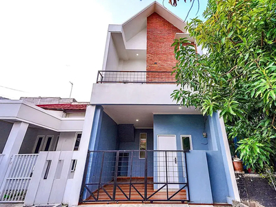 Rumah Modern Semi Furnished dekat Stasiun Bekasi Free Renov J-19312