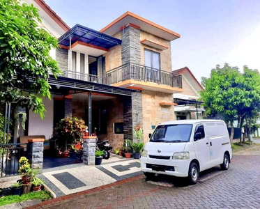 Rumah Pojok 5 Kamar Terawat Permata Jingga Soekarno Hatta