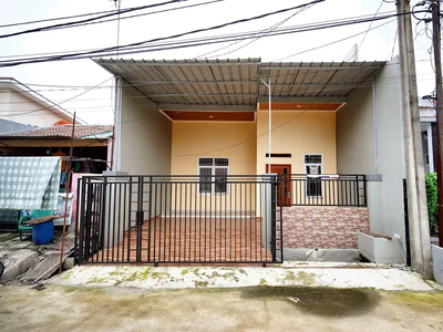 Rumah SHM dekat Living Plaza Kota Harapan Indah Harga Nego Siap KPR J-