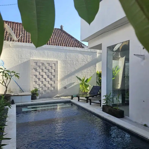 Villa Bumbak Umalas Kerobokan Kuta Utara Bali