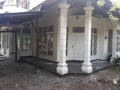 Villa With Pool dekat Seminyak Kuta Jl Bidadari Kerobokan Badung
