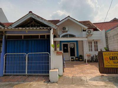 Dijual Rumah Usaha Salon Pinggir Jalan Perum Bumyagara Bekasi Timur