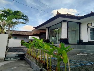 For Lease Tropical and Strategis house in Uluwatu