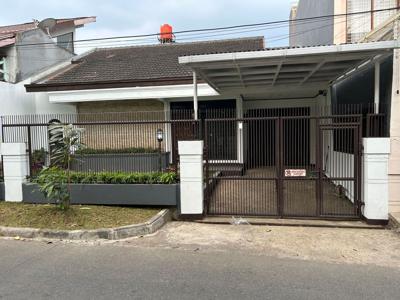 Disewakan Rumah di Jl. Babakan Jeruk IV, Bandung