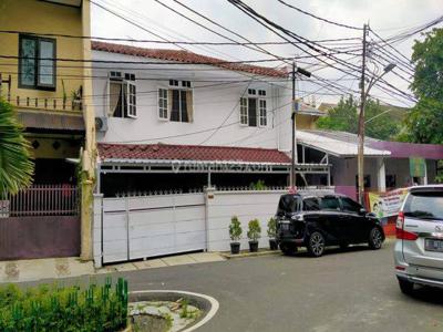 Rumah 2 lantai di Petojo sabangan vi no 11