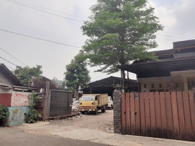 Tanah Luas Ada Bangunan Lokasi Samping Tol di Ulujami Jakarta Selatan