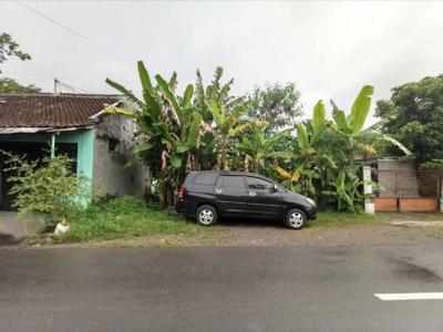 Dijual Tanah Pekarangan Strategis Dekat Kampus UPY IKIP PGRI Sonosewu