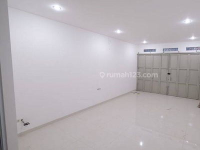 For Rent Ruko Lux di Taman Kopo Indah 1 Strategis