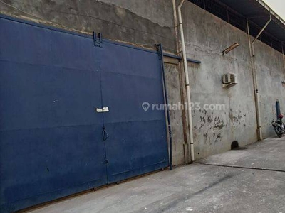 Gudang di jl Rawa Buaya.jakarta barat Sudah Renovasi SHM 300 m2