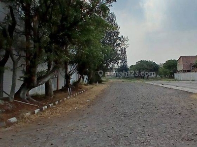 Gudang Luas Dekat Gerbang Tol di Cisirung Moch Toha Bandung