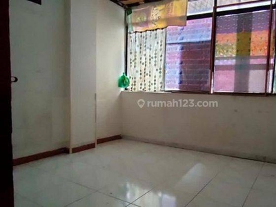 Dhyana Disewa Rumah Uk 4x12m Cocok Usaha di Jelambar