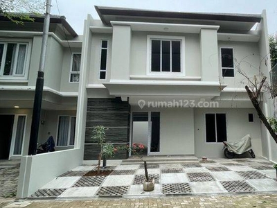 Di Sewa Rumah Baru Murah TownHouse Kebagusan Jakarta Selatan