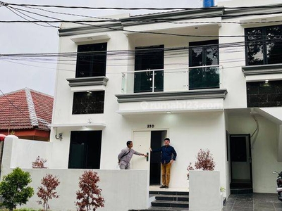 Dijual Rumah Modern Di Cempaka Putih Tengah Jakarta Pusat
