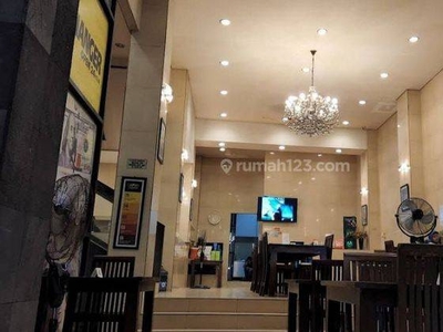 DiSewakan Gedung Ruko Bagus Untuk Restaurant Menteng JakPus.