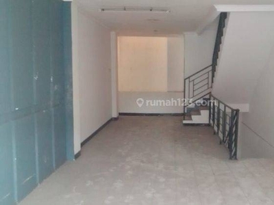 Disewakan Ruko di Jalan Bandengan Utara 60 m² HGB Bagus