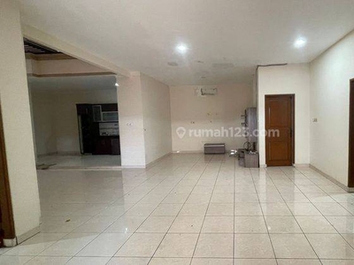 Disewakan Rumah Di Citra Garden 3 , 4 Kamar Tidur , Hoek , 2 Ac, Siap Huni