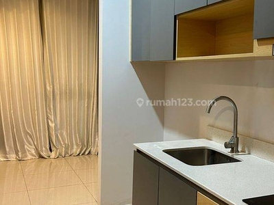 For Rent Studio Semi Furnished Apartemen Taman Anggrek Residence