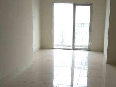 Jual Apartemen Cosmo Mansion 3 Bedroom Lantai Tengah Unfurnished