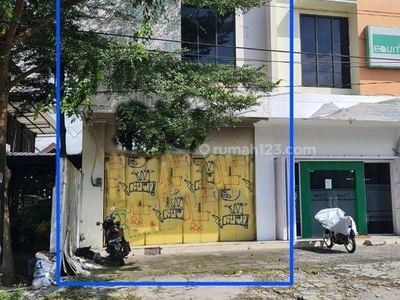 Ruko 3 lantai strategis di jalan mh.thamrin manahan solo