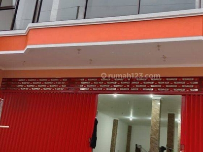 Ruko baru lokasi sangat strategis Surabaya barat