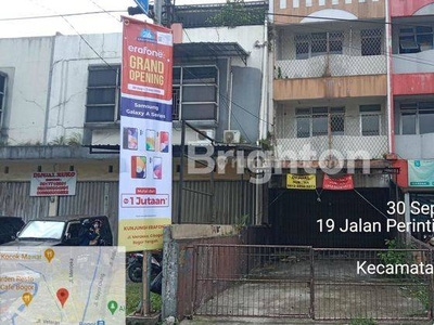 RUKO LOKASI SANGAT STRATEGIS