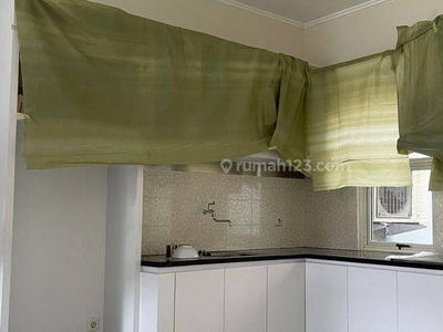 Rumah 2 Lantai Bagus Semi Furnished di Bahana Suvarna Sutera