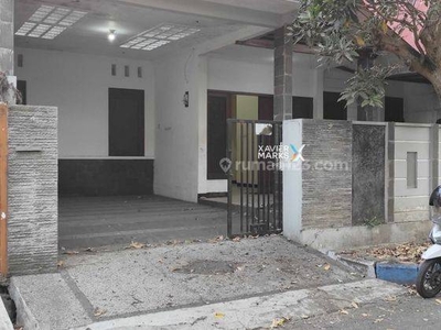 Rumah Araya Malang Full Bangunan Terawat Siap Huni