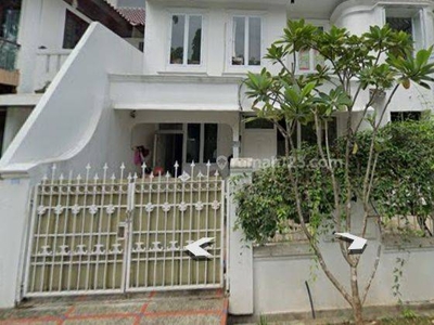 Rumah Bagus 2 Lantai Di Tanjung Duren Jakarta Barat, Hadap Utara