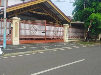 Rumah Besar Siap Huni Jalan Kayu Putih Jakarta Timur