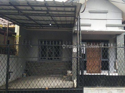 Rumah dikontrakkan terawat di aria graha regensi Soekarno Hatta