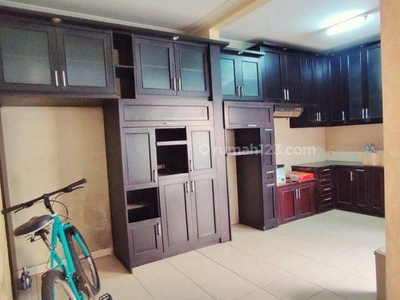 Rumah Disewa Modern Siap Huni di Kota Baru Parahyangan