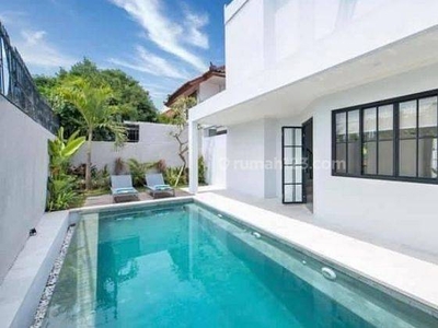 Villa Modern Minimalis Mertanadi Seminyak Bali
