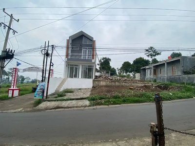 DIJUAL RUMAH 2 LANTAI PREMIUM PINGGIR JALAN