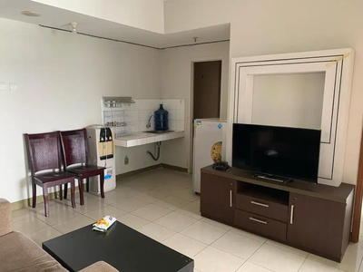 Disewakan 2 BR Semi Furnished Apartemen Gading Green Hill