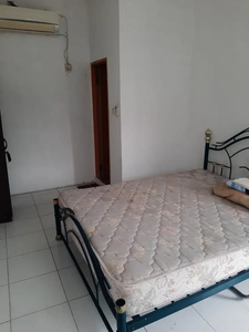 Kos AC furnished kamar mandi dalam