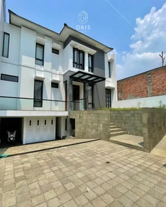 Menteng - Brand New House, Ada Tambahan Kamar Utk Kost