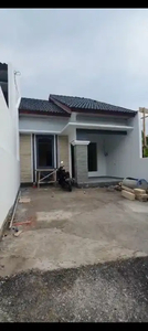 Rumah Baru Gres Dkt Rsu Ketileng Semarang