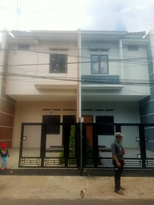 Rumah baru minimalis di area turangga