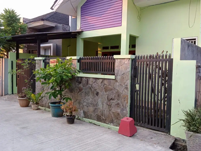 Rumah Cantik Full Furnished di Jatiasih, Bekasi