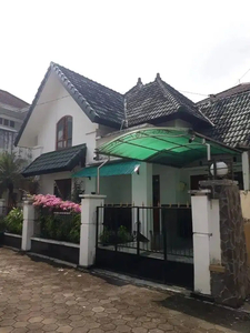 Rumah Cantik strategis perum jakal km 6 dkt UGM