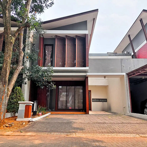 RUMAH DE PARK MODERN TROPIS LIKE NEW CAKEP SIAP HUNI PREMIUM