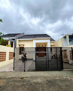Rumah di Jalan Pleret Banguntapan Bantul dekat Stikes Surya Global
